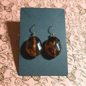 Amber Colored Oval Faceted Acrylic Drop Earrings Gold Tone Hooks Costume Fashion